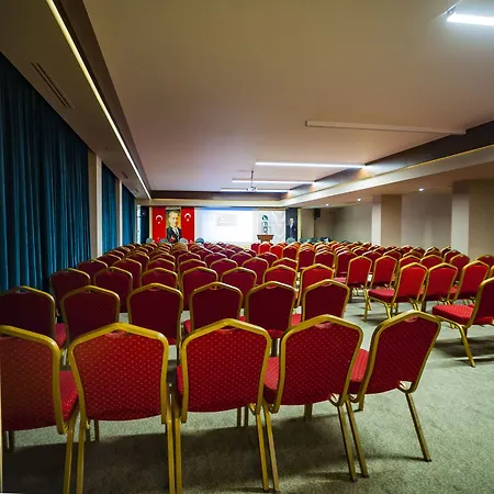 Akman Tzob Hotel 4*
